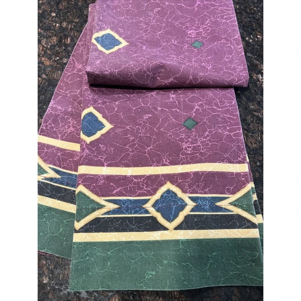 Springmaid Amalfi Burgundy King Pillowcase Marble 1990s Slightly Faded (2)